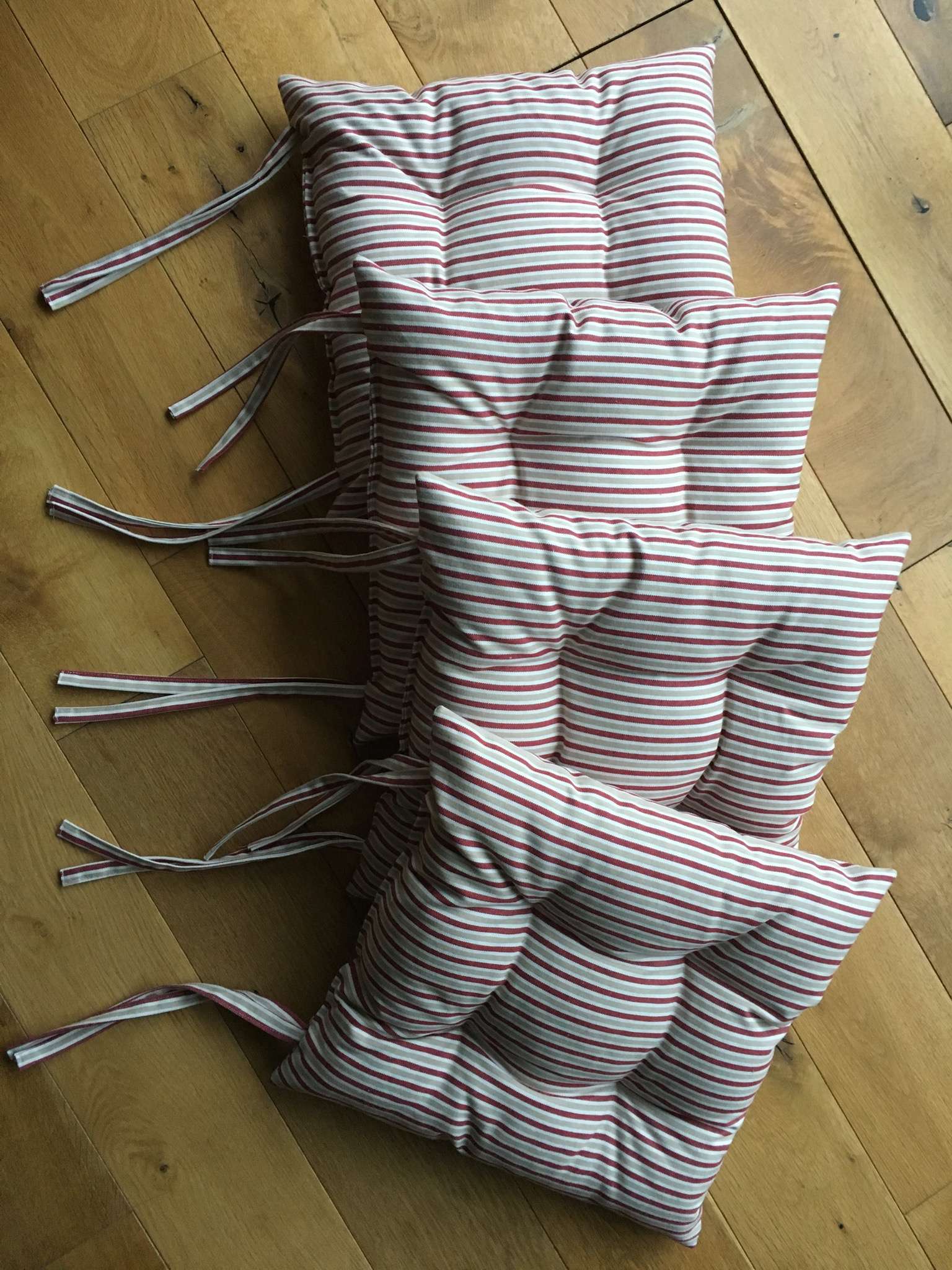 Kitchen chair cushions